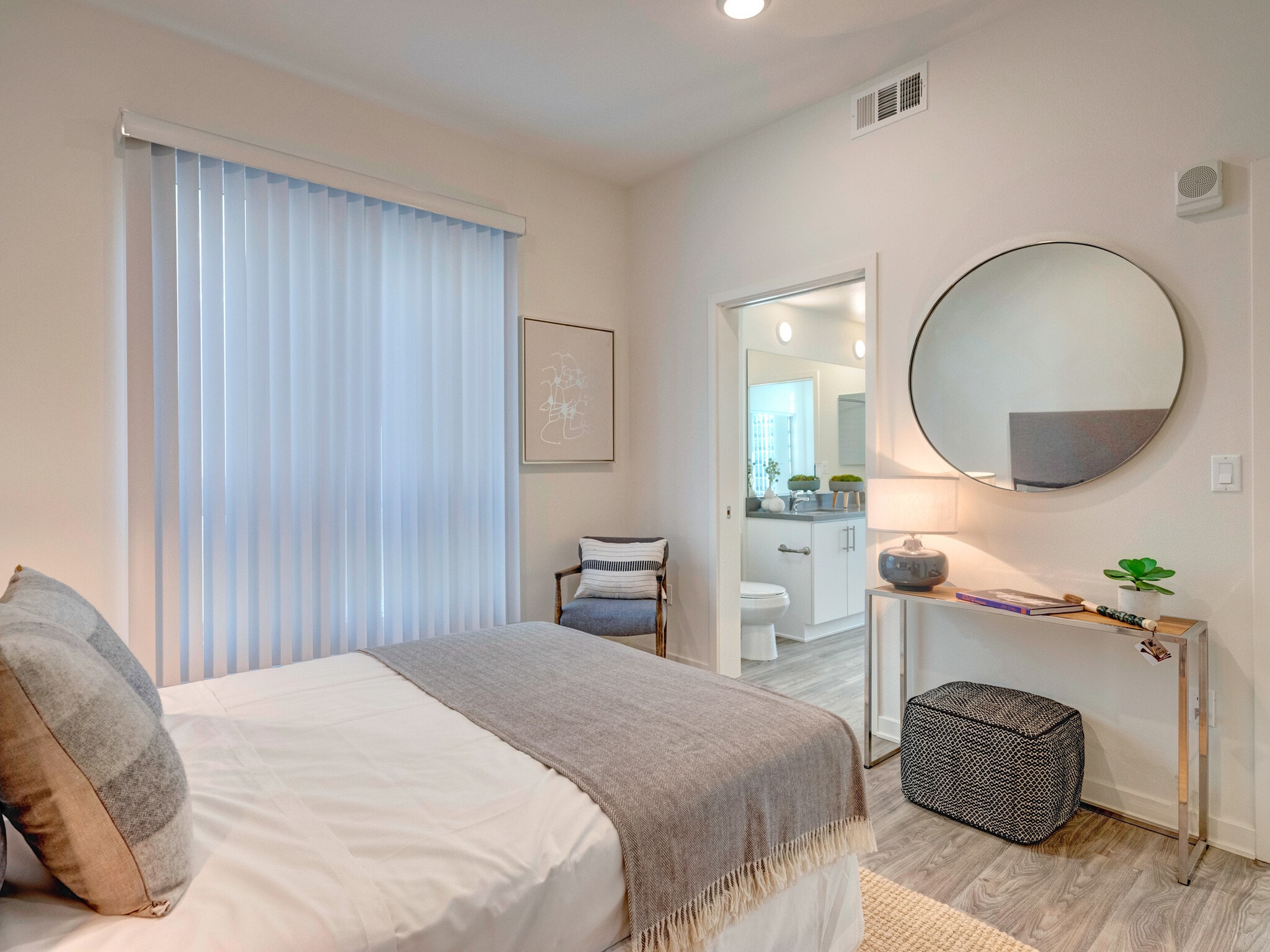 Building Photo - 6908 Knowlton Pl