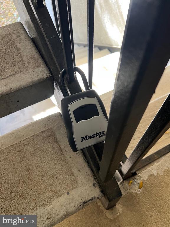 Building Photo - 1530 Lincoln Way