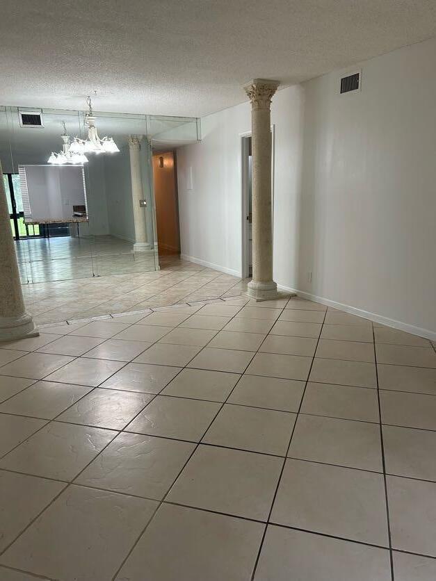 Building Photo - 5975 Forest Hill Blvd