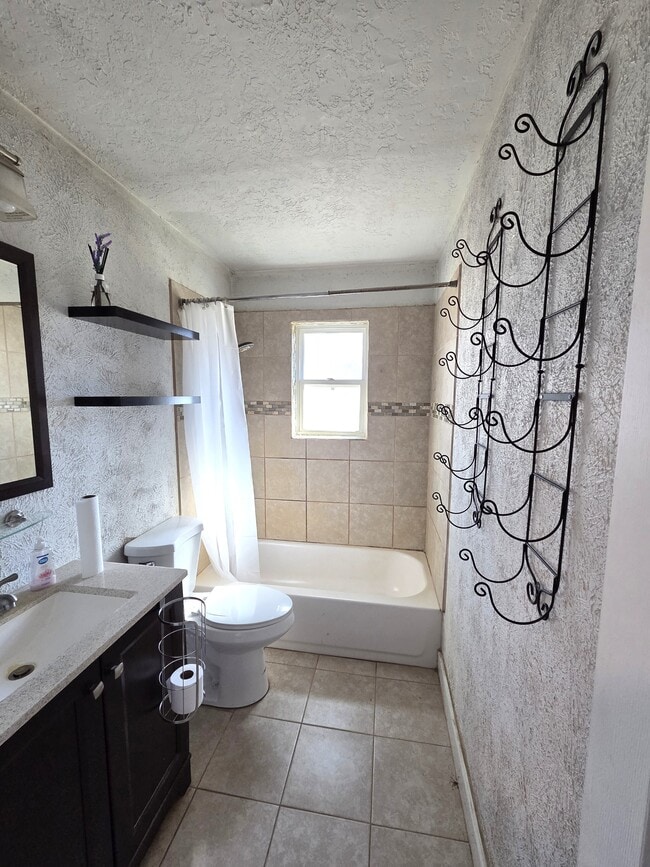 Building Photo - 121 County Rd 637