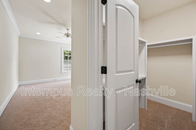 Building Photo - 7 Crooked Stick Ln