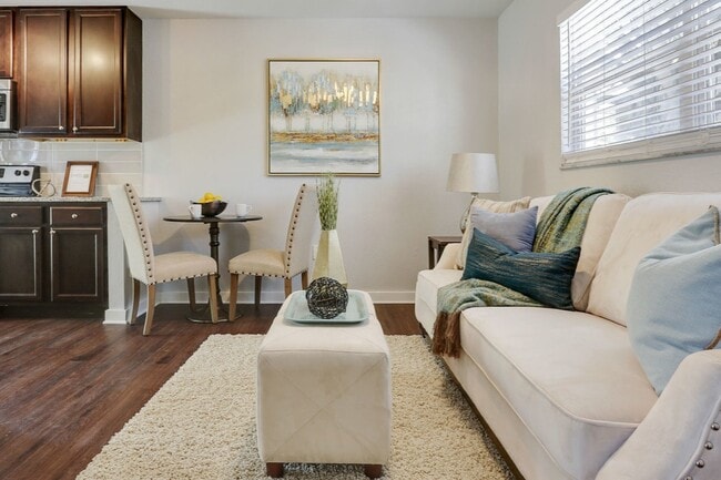 Building Photo - Casa Juanita