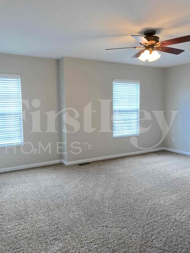 Building Photo - 6176 Fox Run Ln
