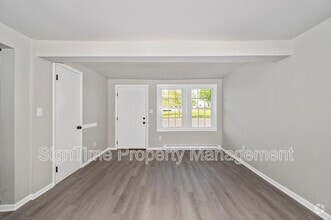 Building Photo - 15207 National Pike