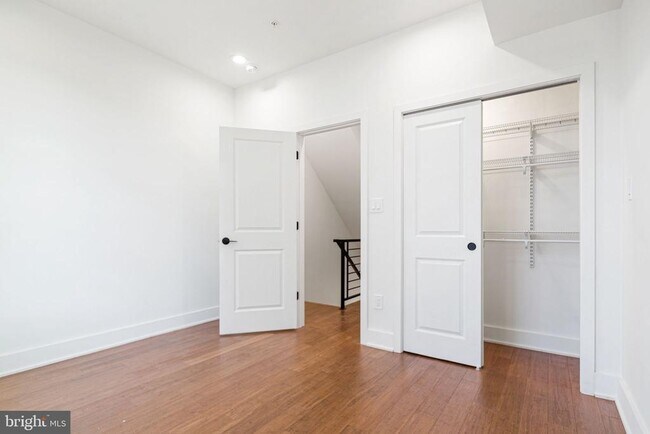 Building Photo - 2650 Earp St