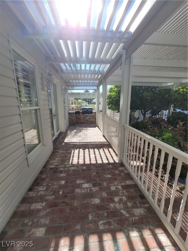 Building Photo - 5110 N Valadez St