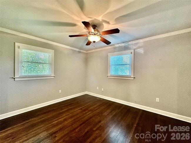 Building Photo - 710 Neil St