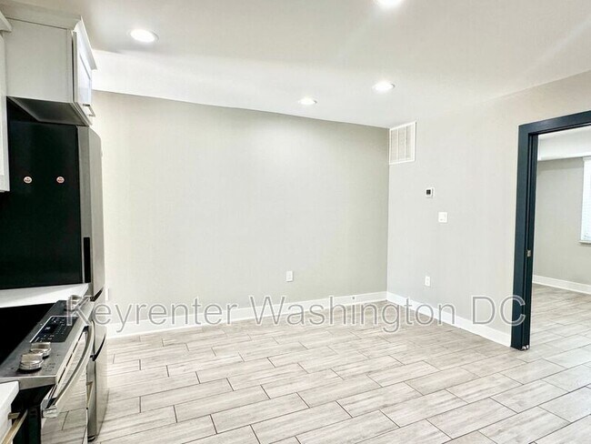 Building Photo - 1804 Benning Rd NE