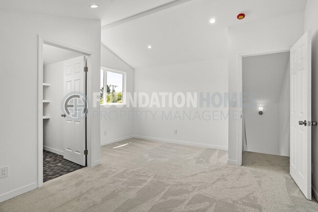 Building Photo - Bright & Modern 3BD in Gerstle Park - FOUNDATION