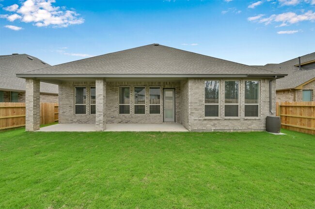 Building Photo - 17841 McClary Cardinal Dr