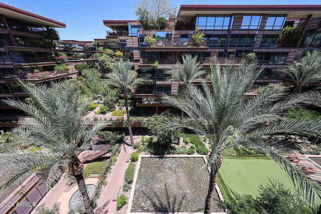 Building Photo - 7137 E Rancho Vista Dr