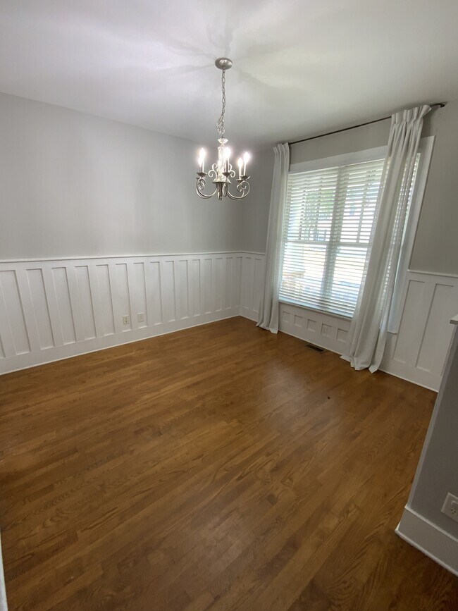 Building Photo - 1641 Carriage Ridge Dr