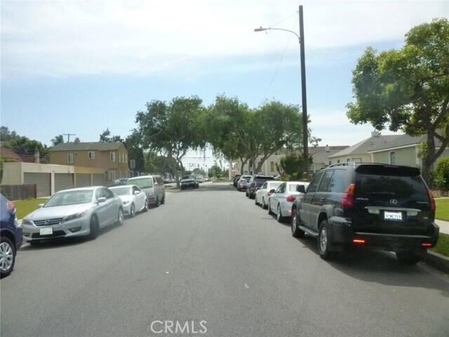 Building Photo - 15709 Brighton Ave