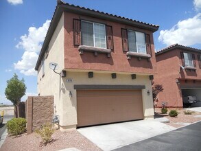 Building Photo - Gated community in Southern Highlands!