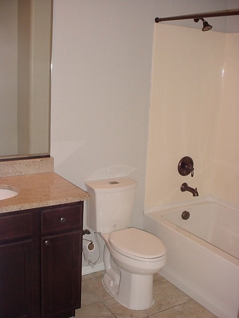 Building Photo - Stunning Fireside at Desert Ridge home with resort style back yard.