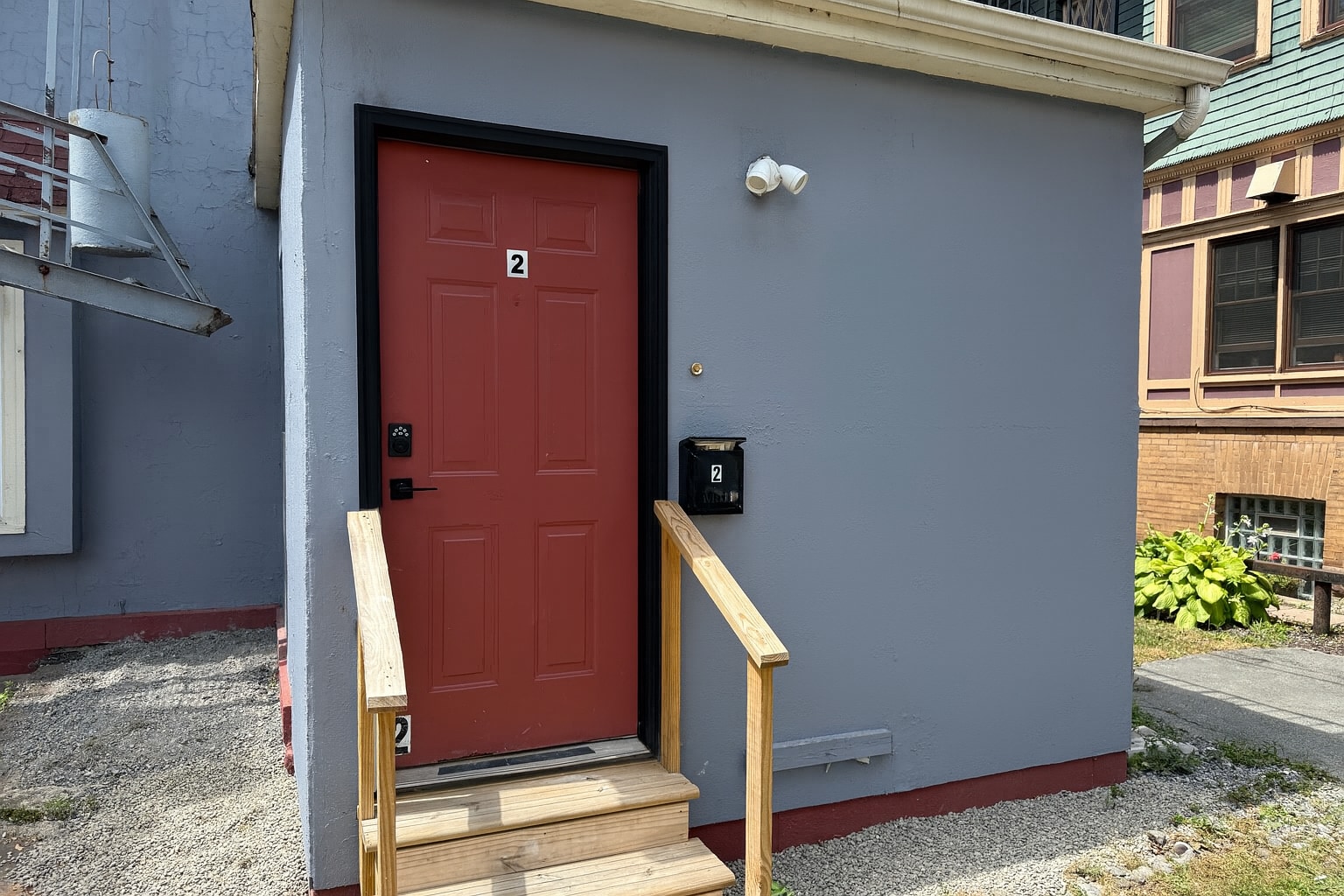 Building Photo - 121 Linwood Ave