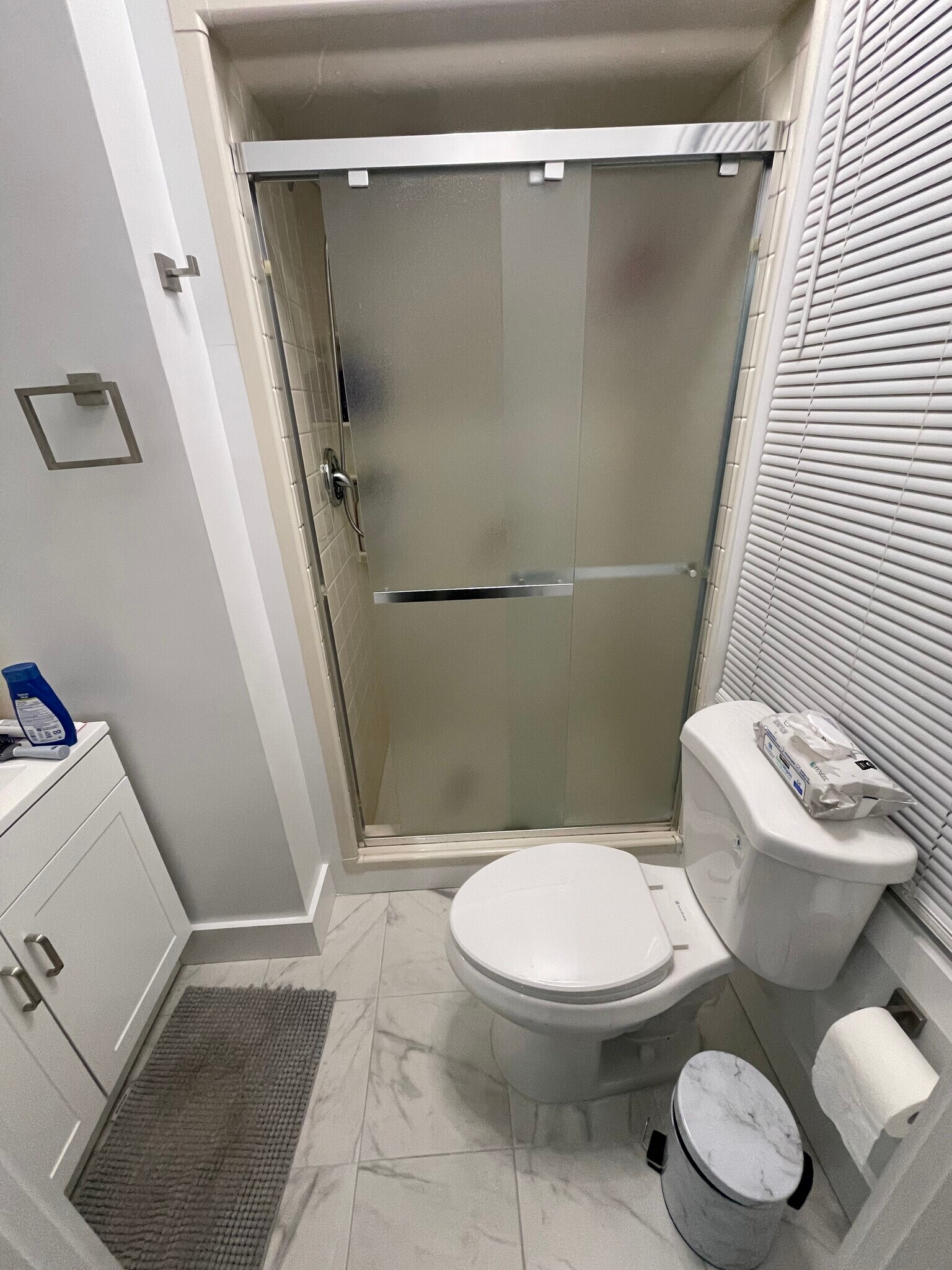 Building Photo - 13 Division St W