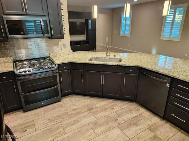 Building Photo - 3119 Biccari Ave