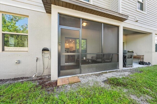 Building Photo - 8166 Crescent Oaks Dr