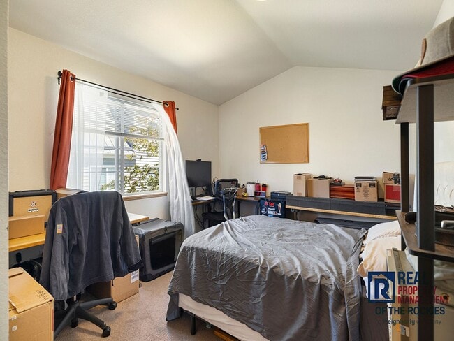 Building Photo - 2 Bed, 2 Bath Condo Near CSU!