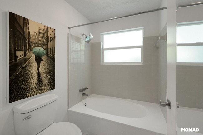 Building Photo - Charming 2BR Condo in Atlanta