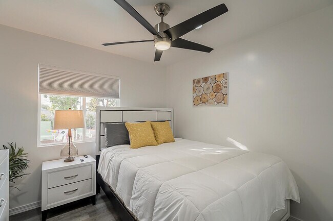 Building Photo - 2534 N 87th Way