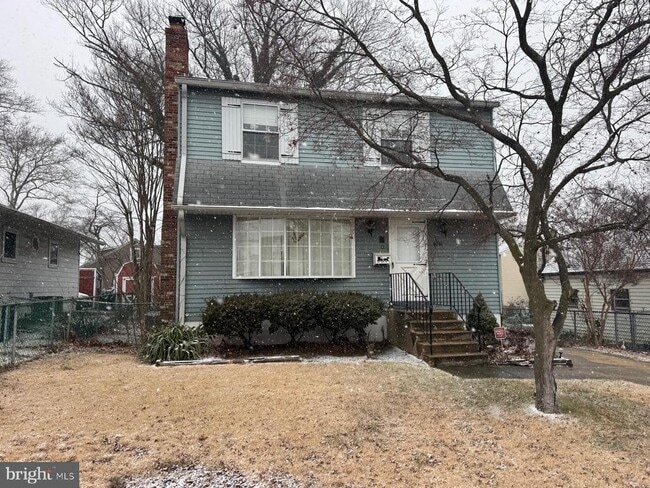 Building Photo - 4741 River Rd