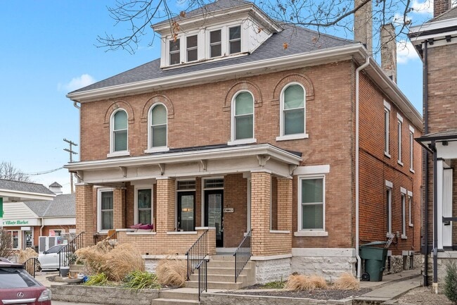 Building Photo - 640 Neil Ave