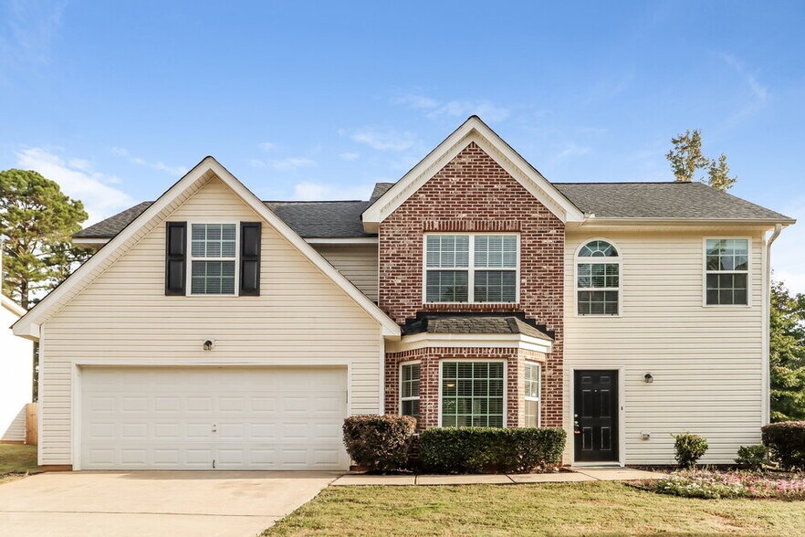 Primary Photo - 1021 Bluecoat Cir