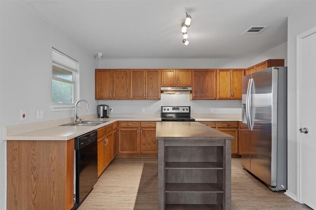 Building Photo - 3508 Sandy Brook Dr