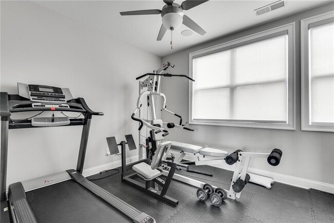 Building Photo - 345 Glen Iris Dr NE