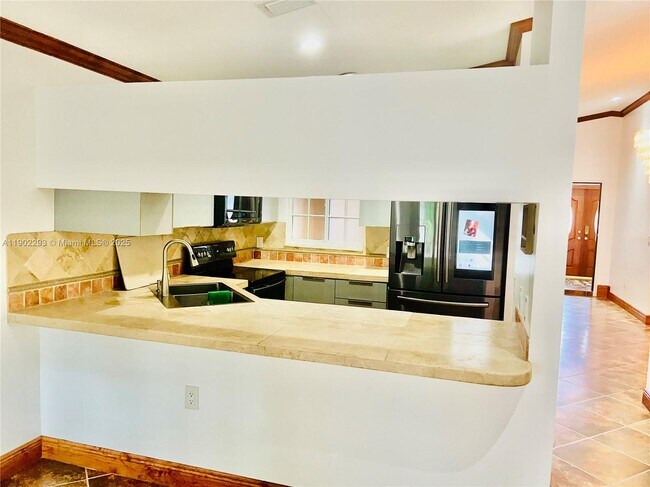 Building Photo - 5221 SW 154th Pl