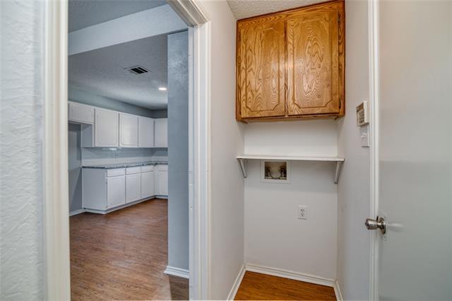 Building Photo - 708 Paintbrush Dr