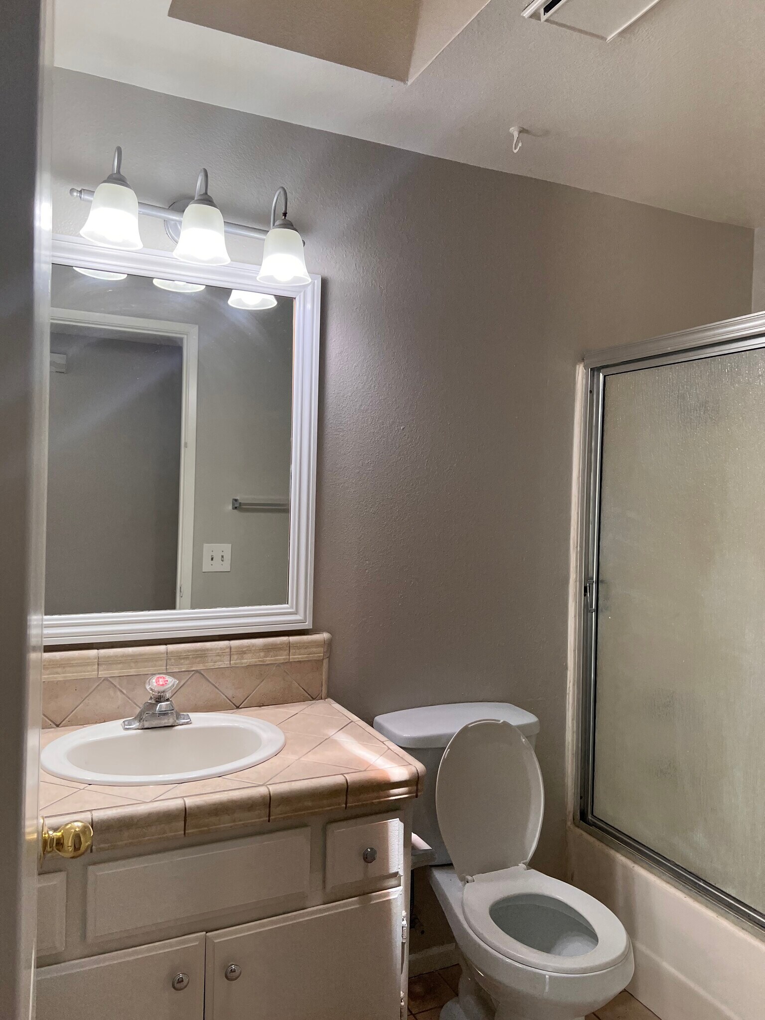Building Photo - 1188 Don Carlos Ct