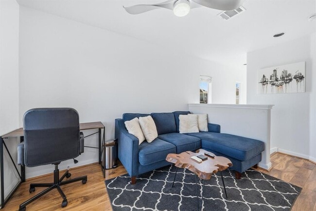 Building Photo - 1817 Carlson Dr