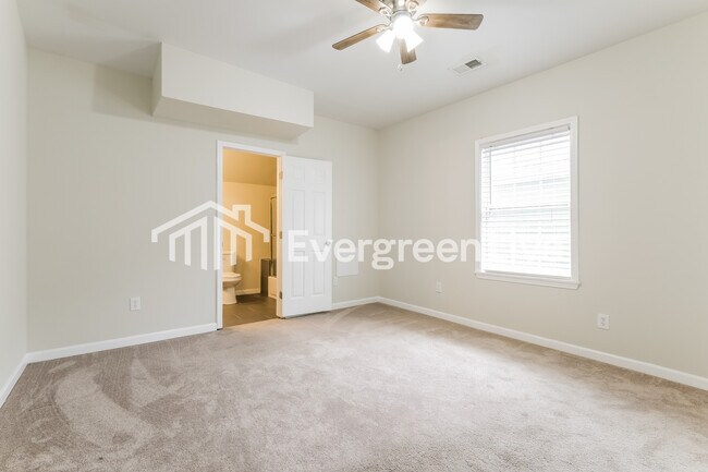 Building Photo - 1596 Jonesboro Rd SE