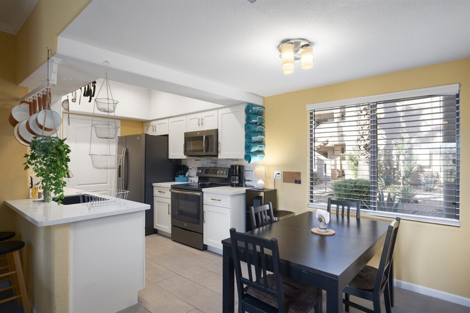 Building Photo - 10401 N Saguaro Blvd