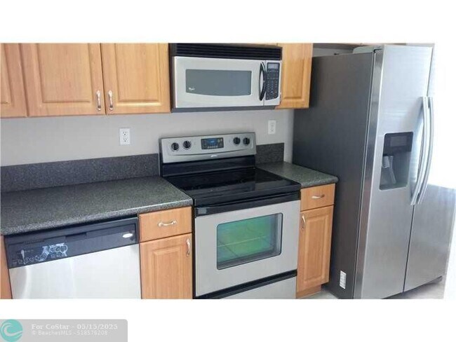 Building Photo - 4944 SW 140th Terrace
