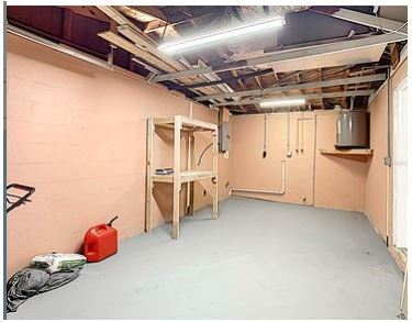 Building Photo - 4239 Ridgefield Ave