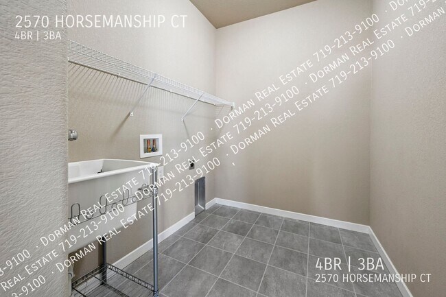 Building Photo - 2570 Horsemanship Ct