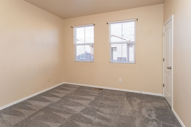 Building Photo - Modern 2-Bed, 2.5-Bath Townhouse in Desirable Norwood Neighborhood!