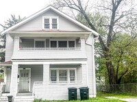 Building Photo - 921 Baughman St
