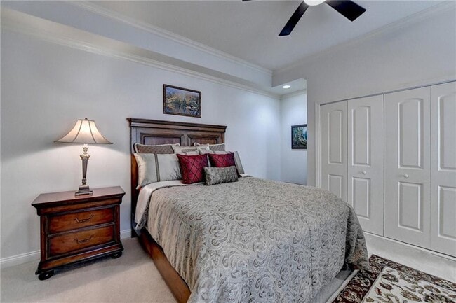 Building Photo - 6745 Laurel Oak Dr