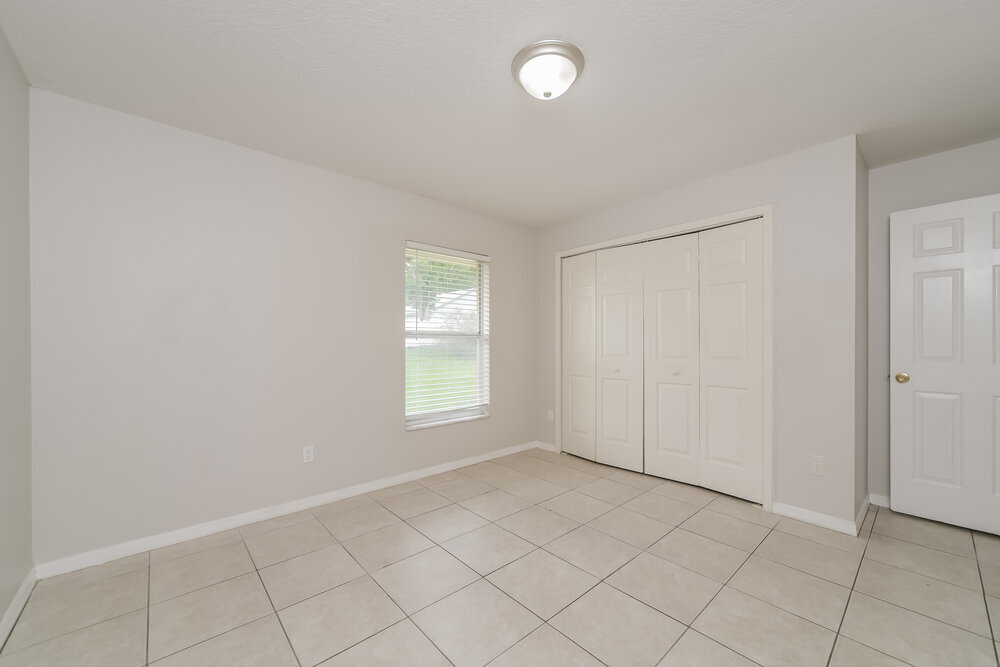 Building Photo - 918 Palm Forest Ln