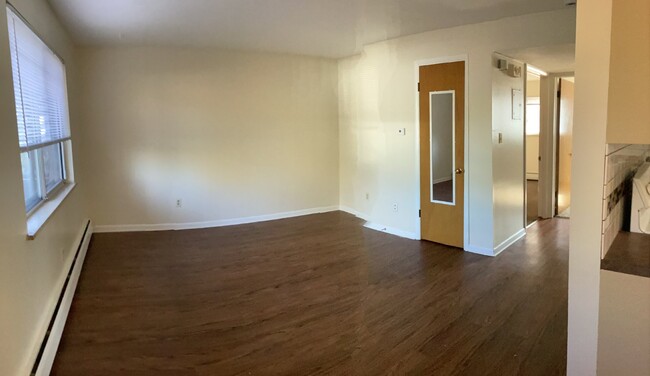 Building Photo - 2-Bedroom apartment 762 sq.ft  in Lakewood