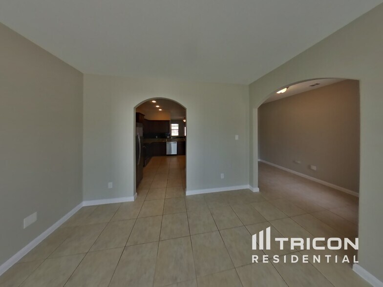 Building Photo - 4221 Great Belt Dr