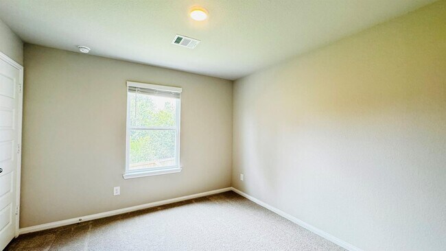 Building Photo - 2423 Bluefish Ct