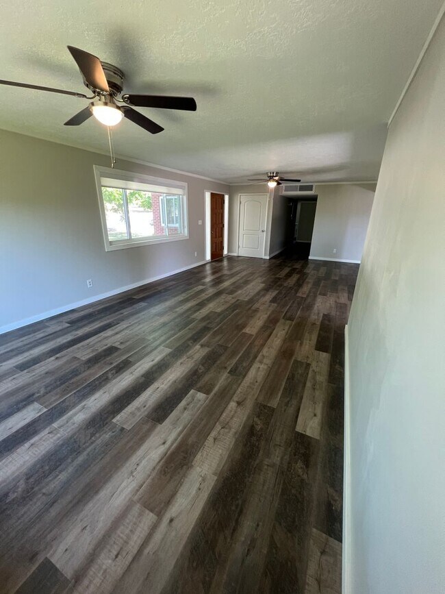 Building Photo - 419 S 100 E