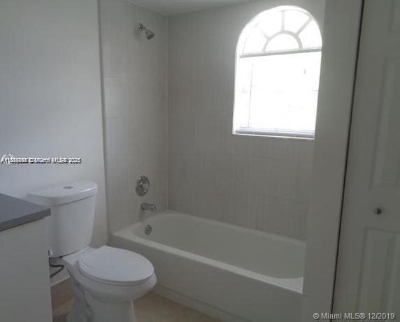 Building Photo - 3013 Woodlands Dr