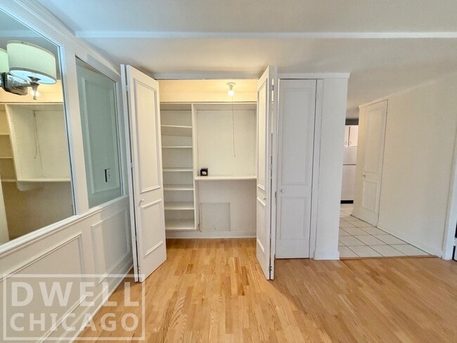 Building Photo - 233 E Erie St